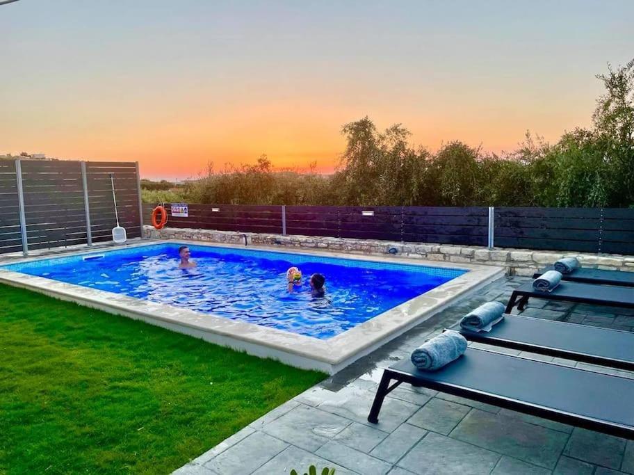 Villa Sheila With Private Pool Roumeli Luaran gambar