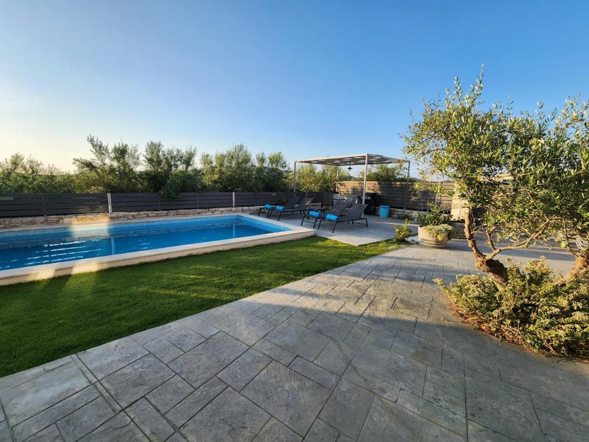 Villa Sheila With Private Pool Roumeli Luaran gambar